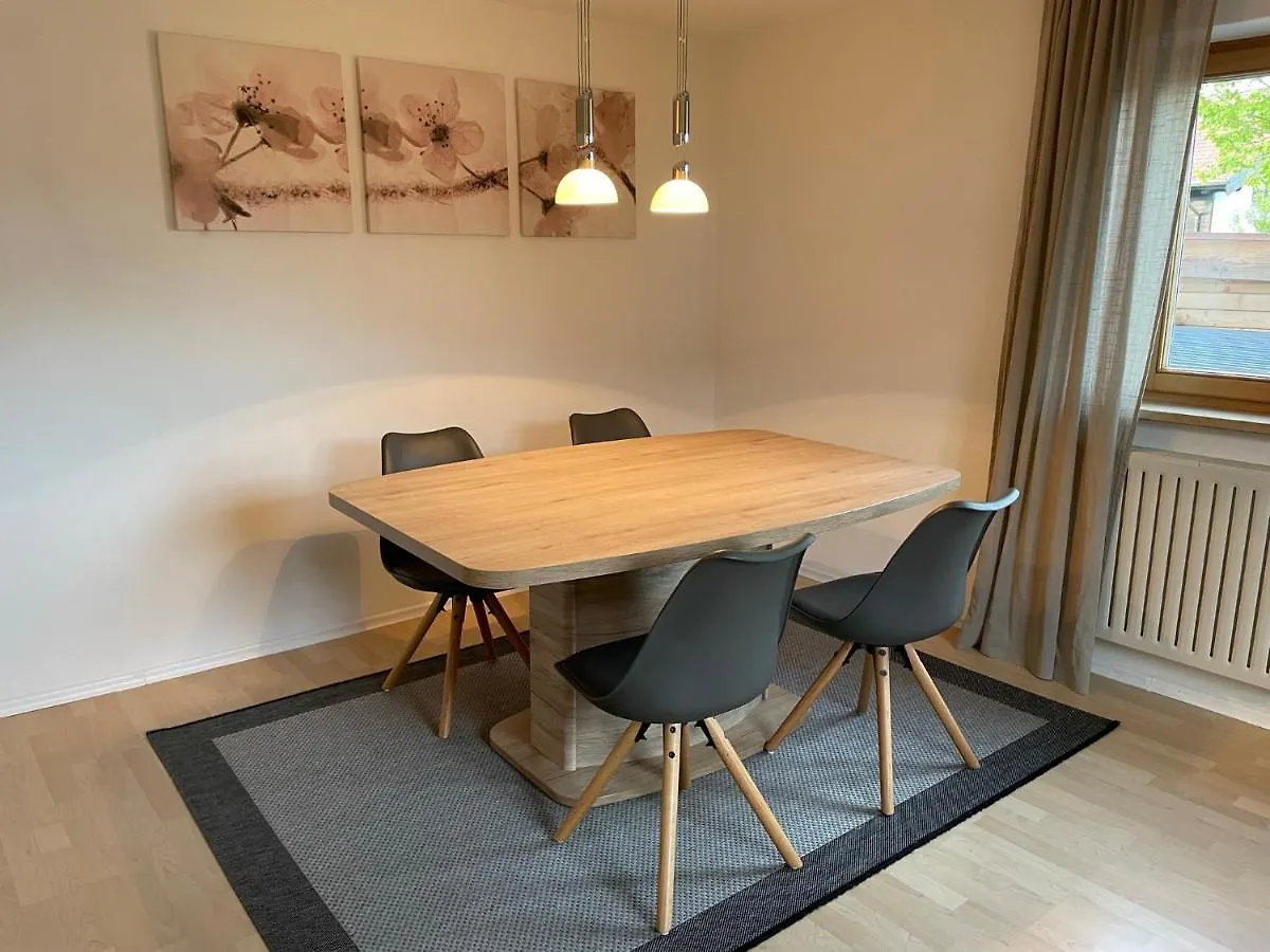 Ferienwohnung Horrer ベルナウ・アム・キームゼー アパート