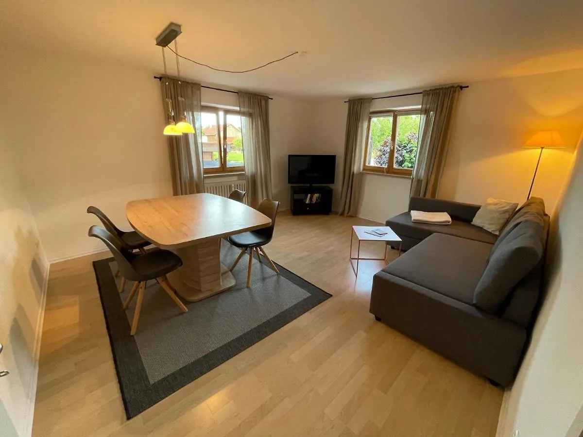 Ferienwohnung Horrer ベルナウ・アム・キームゼー