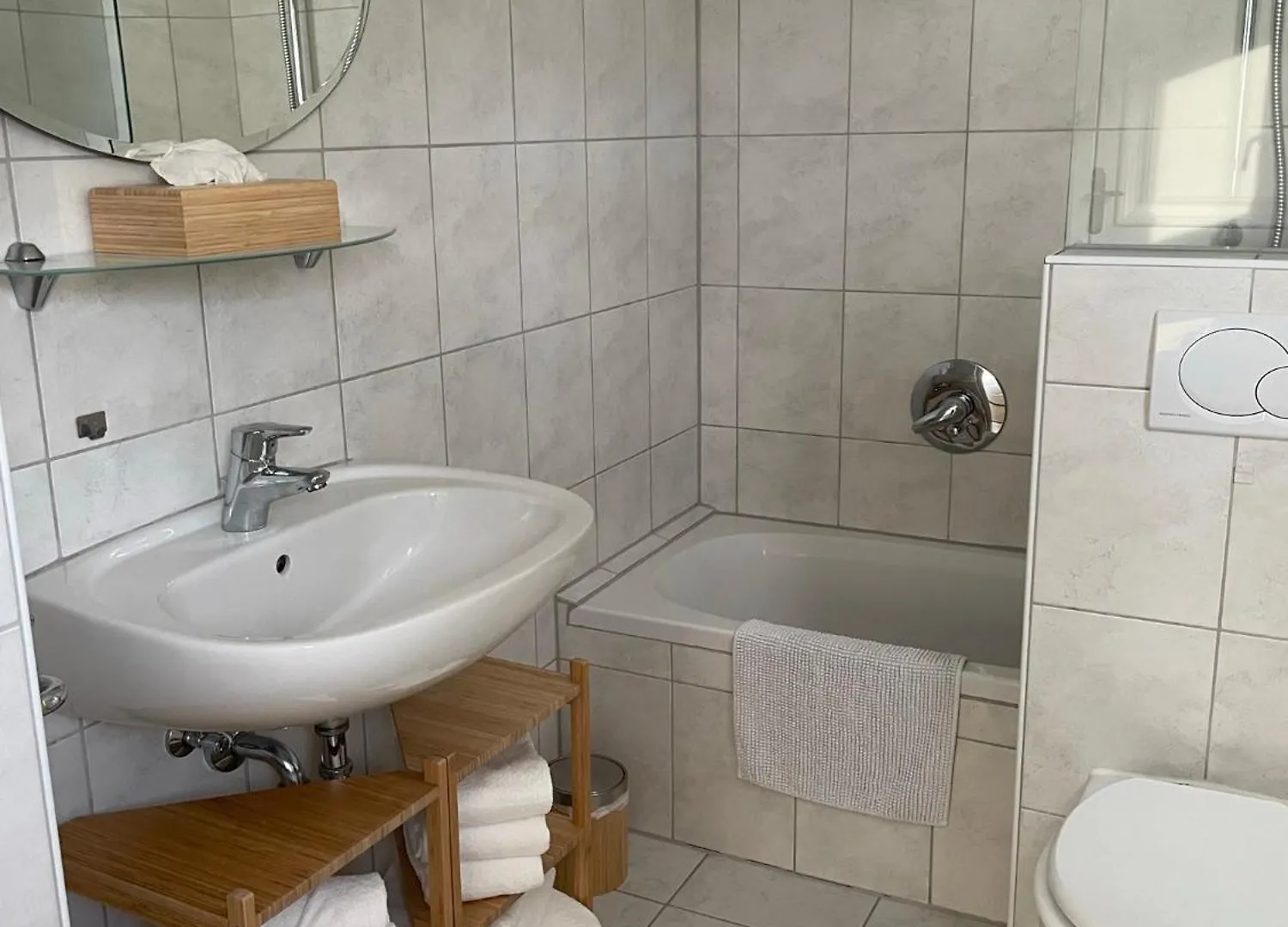 アパート Ferienwohnung Horrer ベルナウ・アム・キームゼー